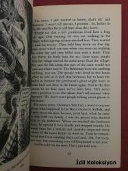 The Locked Room and Other Horror Stories - M. R. James - Penguin Books - İngilizce Kitap (Kilitli Oda ve Diğer Korku Hikayeleri)