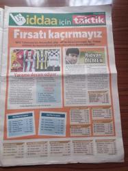 Milliyet Taktik Gazetesi - 11 Ekim 2005- Tamirhaneden Doğan Yıldız Kenan Sofuoğlu - Dünya 4.sü 17 Yaşaltı Milli Takım'ın Teknik Direktörü Abdullah Avcı Gençlere Sahip Çıkın - Taktik 12'den Vurdu - Galatasaray'ın Efsanesi Bülent Korkmaz - Rıdvan Dilmen - Ergun Gürsoy Görevini Yaptı - Yücel Kop - Teşekkürler Fatih Terim - Arnavutluk - Türkiye - Dünya Kupası Avrupa Elemeleri - Belarus Favori