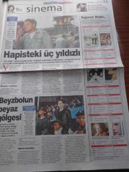 Milliyet Cumartesi Gazetesi - 5 Ocak 2002 - Hulki Cevizoğlu - Cansu Dere - Mehmet Ali Alabora - Kerem Kupacı - Necmi Yapıcı -Sayısal Cüceler - Hülya Avşar - Mehmet Ali Erbil - Erdal Acar - Behzat Uygur - Keanu Reeves - Anastacia Dünya Kupasında- Babylon Genç Cazcı Jacky Terrason'ı Ve Rock Grubu Duman'ı Ağırlıyor