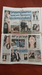 Sözcü Gazete 31 Ocak 2011 Kadehler AKP'ye Kalktı,Ertuğrul Akbay,Recep Tayyip Erdoğan,Kemal Kılıçdaroğlu,R.T.E Karikatürü,Paris Hilton,Diego Lugano,Aykut Kocaman,Şenol Güneş,Colin Kazım,Abdullah Avcı,Gökhan Ünal,Bernd Schuster,Candan Erçetin,Petek Ertüre,Ali Ağaoğlu,Muazzez Ersoy,Şebnem Ferah,Sıla,İbrahim Tatlıses