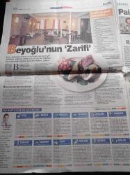 Milliyet Pazar Gazetesi - 6 Ocak 2002 - Albüm Yapma Kılavuzu - Ebru Gündeş - Petek Dinçöz - Mahsun Kırmızıgül - Nur Yerlitaş - Bahar Korcan - Tuğba Özay - Ajda Pekkan Yılmaz Erdoğan Fotoğrafı - Araba Jantıyla Modern Müzik - Melis Sokmen- Cihat Aşkın - Bağdat Caddesi Gençliğinin Kulübü - İlber Ortaylı