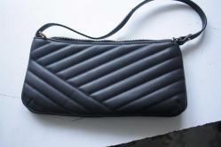 PİERRA CARDİN ORJİNAL EL  ÇANTASI DETAYLAR RESIMDE 2'EL SAGLAM (ANTİK KOLİ 12