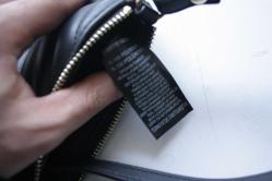 PİERRA CARDİN ORJİNAL EL  ÇANTASI DETAYLAR RESIMDE 2'EL SAGLAM (ANTİK KOLİ 12