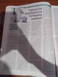 Cumhuriyet Kitap Gazetesi - 13 Eylül 2007 - Sayı 917 - Gülten Akın Celaliler Destanı - Gürhan Uçkan Yapıtları İle Yaşayacak - Evin İlyasoğlu'nun Bir Hekimin Senfonik Yolculuğu'nu Önder Kütahyalı Tanıttı - Gamze Akdemir Çetin Yiğenoğlu İle Üç Bin Yıllık Kavga Üzerine Bir Söyleşi Gerçekleştirdi - Heath W. Lowry'den Trabzon'u İslamlaşması Ve Türkleşmesi 1461 1583 Muazzez Pervan Yazdı - Erbil Tuşalp - Kuklaturka