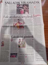 Cumhuriyet Gazetesi - 4 Eylül 2019 - 12 Dev Adam ABD'yi Elinden Kaçırdı - Radamel Falcao - Okul Güvenliği İŞKUR'dan - İlim Yayma Cemiyeti'ne Ayda 12 Milyon TL - Kemer Yapı'da Aile Saadeti - Atanmış Bakan Süleyman Soylu Seçilmiş Başkan Ekrem İmamoğlu'nu Hedef Aldı - Merkez Sağ'a Tansu Çiller Kartı - Mimarlardan Atatürk Orman Çiftliği Çağrısı