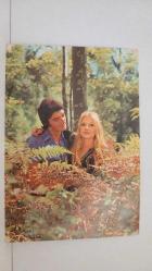 AŞK VE SEVGİLİ TEMALI KARTPOSTAL,RENKLİ,ARKASINA YAZILMIŞ 12 X 16 CM EBADINDA