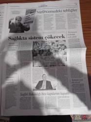Cumhuriyet Gazetesi - 29 Eylül 2008 - Ertuğrul Sağlam'ın Hakem Benden Özür Diledi Açıklamasına Yalanlama Geldi - AKP'nin IMF Telkiniyle Uygulamaya Koyduğu Program Sistemi Çökertecek - Çelişkiler Ülkesi Amerika - 28 Eylül Bireysel Silahsızlanma Günü - Aşırı Sağın Avusturya Zaferi - Galatasaray'dan Konya'ya da 4 Gol - CEO'lar Kurtulacak