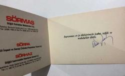 HEDİYE KARTPOSTALI, ÇİFT YAPRAK, SÖRMAŞ KURULŞUNUN BAYRAM KUTLAMA TEBRİK KARTI, FABRİKA TESİSLERİ MANZARALI, İÇİ YAZILI, RENKLİ, 16 X 10 CM EBADINDA - 1940'LAR, 1950'LER, 1960'LAR, 1970'LER 1980'LER