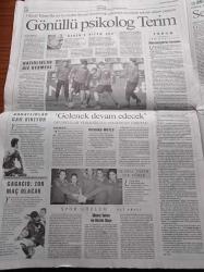 Cumhuriyet Gazetesi - 21 Mart 2007 - Gönüllü Psikolog Fatih Terim - İşgalin Yıldönümünde İsyan Taha Yasin Anıldı - Halkın Yüzde 71'i Cumhurbaşkanlığına Karşı Recep Tayyip Erdoğan İstenmiyor - Yargıyı Kilitlediler - İETT'nin Arsasında İmar Sorunu Yaşanacak - Yaşlılar Haftası - Erkek Doktoru Reddetti Kaldırımda Doğum
