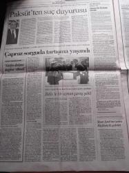 Cumhuriyet Gazetesi - 6 Mayıs 2009 - Deniz Feneri Davasında En Çok İsmi Geçen Yeni Dünya Şirketi Artık Yok - Deniz Gezmiş Ben Askerlere Kıyamadım Ateş Edemedim - Mardin Bilge Köyünde Ülke Tarihinin En Kanlı Katliamı Yaşandı - Anayasa Mahkemesi Başkanvekili Osman Paksüt'ten Savcılara Suç Duyurusu - Van Gogh