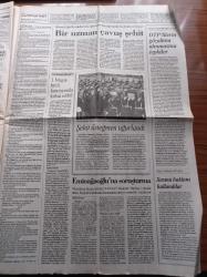 Cumhuriyet Gazetesi - 17 Nisan 2009- Galatasaray Fenerbahçe Olaylı Derbiye Ceza Yağdı - Türkan Saylan İnadına Ayakta - Ermeni Bakan Nalbandyan Türkiye Karabağ İçin Aracı Değil - Seçim Bitti Yıkım Başladı - Adli Tıp'ta İstifa Şoku - Hüseyin Üzmez - CHP Hüseyin Çelik'i İstifaya Çağırdı - Muhalefet 1 Mayıs İçin Taksim Dedi