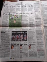 Cumhuriyet Gazetesi - 17 Nisan 2009- Galatasaray Fenerbahçe Olaylı Derbiye Ceza Yağdı - Türkan Saylan İnadına Ayakta - Ermeni Bakan Nalbandyan Türkiye Karabağ İçin Aracı Değil - Seçim Bitti Yıkım Başladı - Adli Tıp'ta İstifa Şoku - Hüseyin Üzmez - CHP Hüseyin Çelik'i İstifaya Çağırdı - Muhalefet 1 Mayıs İçin Taksim Dedi