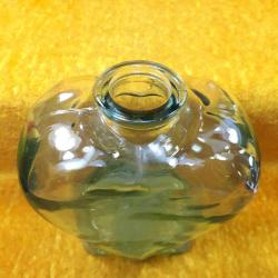 VINTAGE KALP FORMUNDA SU YEŞİLİ RENKLİ CAM ŞİŞE