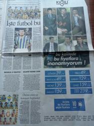 Cumhuriyet Gazetesi - 1 Ocak 2006 - Futbol Duayeni Halit Deringör - Galatasaray Zor Durumda - Ahmet Necdet Sezer'den Ders Gibi Mesaj- Güldal Mumcu Uğur Mumcu'nun Arkasına Sığınıyorlar - Yeni Yılda YTL Kullanılacak - Hükümet SPK'de Kadrolaşıyor - Ermeni Sorunu - ABD Genelkurmay Başkanı Peter Pace Geliyor