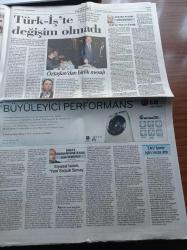 Cumhuriyet Gazetesi - 12 Aralık 2011 - Metin Feyzioğlu Aziz Yıldırım Tahliye Olabilir - Adalet Bakanı Sadullah Ergin Vekillere Kapıyı Kapattı - Haşim Kılıç'tan Darbe Yasağına Destek - Kemal Kılıçdaroğlu'ndan Sert Sözler- Wall Street 47 Kişiye Gözaltı - Türk İş'te Mustafa Kumlu Yeniden Başkan