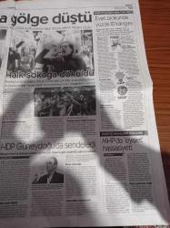 Cumhuriyet Gazetesi - 17 Nisan 2017 - Sandığa Gölge Düştü - Türkiye Olağanüstü Hal Koşullarında Anayasasını Değiştirdi - Usulsüzlük Sokağa Döktü - AKP MHP Bloku 1 Kasım Seçimlerinde Aldığı Sonuçların Bile Altında Kaldı - Binali Yıldırım Ve Devlet Bahçeli'nin Sandıklarında Hayır - Recep Tayyip Erdoğan Atı Alan Üsküdarı Geçti - Ovacık'ta Yüzde 90 Hayır Çıktı