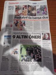 Cumhuriyet Gazetesi - 17 Nisan 2017 - Sandığa Gölge Düştü - Türkiye Olağanüstü Hal Koşullarında Anayasasını Değiştirdi - Usulsüzlük Sokağa Döktü - AKP MHP Bloku 1 Kasım Seçimlerinde Aldığı Sonuçların Bile Altında Kaldı - Binali Yıldırım Ve Devlet Bahçeli'nin Sandıklarında Hayır - Recep Tayyip Erdoğan Atı Alan Üsküdarı Geçti - Ovacık'ta Yüzde 90 Hayır Çıktı