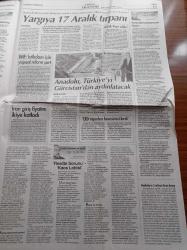 Cumhuriyet Gazetesi - 13 Ekim 2014 - Alp Yalman Aziz Yıldırım Sevdiğim Bir İnsan - Yargıda AKP'ye Bağlandı - Ahmet Davutoğlu 11 Eylül'den Sonra ABD'nin Uyguladığı Yaptırımları Örnek Alıyor - Barzani Hangi Koridordan Silah Yolladı - Recep Tayyip Erdoğan Kobani Eylemlerini Eleştirdi - Alevi Evleri İşaretlendi - Türkiye Radikal İslamcıyı Bıraktı