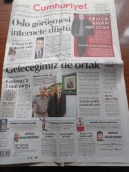 Cumhuriyet Gazetesi - 14 Eylül 2011 - Mit PKK Arasında Geçen Oslo Görüşmesi İnternete Düştü - Doğan Yurdakul Telefonla Vedalaştı - Başbakan Recep Tayyip Erdoğan'ın Mısır Gezisinde Paşalara Yakın İlgi - Deniz Fenerinde Köstebek İddiası - TÜBA Tepkisi Türkiye Sessiz - Hakan Fidan - Rıza Kayaalp Şampiyon - İçişleri Bakanı İdris Naim Şahin