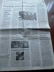 Cumhuriyet Gazetesi - 16 Kasım 2010 - Galatasaray'da Geliyorum Diyen Çöküş - Kurbanlıklar Elde Kaldı Bayram Manzaraları - Aykut Kocaman - Irak Devlet Başkanı Talabani Sosyalist Enternasyonal'de Bir Araya Geldiği Kemal Kılıçdaroğlu'mu Ülkesine Davet Etti - Diyanet'te Yeni İstekler - Vergi Affı Neler Getiriyor - Karabük Patlayabilir - Sinagoglara Saldırının 7. Yılı - Bush'un Çalıntı Anıları