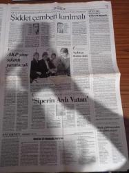 Cumhuriyet Gazetesi - 21 Mart 2006 - Hakemler Depresyona Girdi - Dünya Şiir Günü Usta Şairler Yürüyor - Pentagon Danışmanı Laikliğe Ciddi Bir Saldırı Var - Asker Konuştu - Genelkurmay Açıklamasının Tam Metni -  Çocuklara Seks Tuzağı - Merkez Bankası Üyesi İran'daki Rejime Övgü - Recep Tayyip Erdoğan Polemiğe Girmeyin - Irak'ta Etnik Temizlik Var
