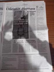 Cumhuriyet Gazetesi - 23  Mayıs 2014 - Cemevinde Vurulan Genç Uğur Kurt Yaşamını Yitirdi - Polis Kana Doymadı - Almanya Başbakanı Angela Merkel Recep Tayyip Erdoğan'ı İtidale Çağırdı -  Paralelle Mücadele İçin Yeni Zırh -  Recep Tayyip Erdoğan Bana Diktatör Diyenler Karşımda Oturuyor - Kemal Kılıçdaroğlu Uğur Kurt'un Ailesini Aradı - Genel Maden İş - İstanbul'u Satışa Çıkardılar