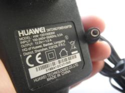 HUAWEI 12V 1.A  ADAPTÖR  DETAYLAR RESİMLERDE  SORUNSUZ ORJINAL     (YENİ RAF KUTU