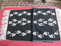 ETAMİN ÜZERİNE KANAVİÇE   İŞLEMELİ - BUZDOLABI ÜSTÜ ÖRTÜSÜ