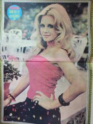 Pazar Haftalık Aktüalite Sinema Tiyatro Müzik ve Magazin Dergisi - 13 Eylül 1974 - Filiz Akın orta sayfa özel posterli,hayatı ,filmleri,4 özel sayfa haber fotoğraflı-Seher Şeniz - Bahar Erdeniz - Sevim Çağlayan - Mualla Omay - Meral Zeren - Fatoş Birsen - Neri Neril - Mine Soley - Romalı Perihan - Hüseyin Peyda - Fikret Hakan - Yalçın Gülhan - Fatma Belgen - Aytaç Arman - Hülya Tuğlu - Hakan Balamir - Beyza Başar - Menderes Utku - Hulusi  Kentmen - Meral Orhonsay - Öztürk Serengil - Aytaç Arman - Kenan Pars - Barış Manço - Hikmet Taşdemir - Ekrem Bora - Türkan Şoray - Altan Bozkurt - Safa Önal - Fatoş Birsen - Fatma Girik - Nebahat Çehre - Filiz Akın Posteri - Göksel Arsoy - Türker İnanoğlu - Kartal Tibet - Cihangir Gaffari - Ediz Hun - Hayati Hamzaoğlu - Orhan Aksoy - Yarı Yolda Kalanlar - Nükhet Duru - Senar Seven - Gönül Hancı - Ceyhan Cem - Hülya Koçyiğit - Oktar Durukan - Kaya Ererez - Osman F. Seden - Orhan Elmas - Güzin Gürlan - Haberleri ve fotoğrafları - Tam takım dergi