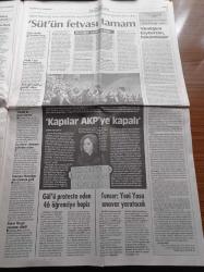 Cumhuriyet Gazetesi - 27 Şubat 2013 - Abdullah Gül'e Suikast Planı İddiasının Köşk'teki Üçlü Zirvede Görüşüldüğü Haberine İlker Başbuğ'dan Yanıt - Ankara Barosu Başkaldırıyoruz - AKP 4. Yargı Paketini Bekletiyor - Ahmet Davutoğlu'na Irak'tan Eleştiri - İmralı'dan 3. Aşamalı Plan - Angela Merkel'e Ankara'da Soğuk Duş - Vehbi Koç Ödülü Gökhan Hotamışlıgil'e