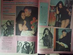 Pazar Haftalık Aktüalite Sinema Tiyatro Müzik ve Magazin Dergisi - 11 Ekim 1968 - Esen Püsküllü - Neval Püsküllü - Yücel Uçanoğlu - Ümit Utku - Hürrem Erman - Osman F. Seden - Işık Toraman - Memduh Ün - Murat Köseoğlu - Şahan Haki - Ayhan Işık - Yılmaz Duru - Sabahat Coşkun - Eşref Kolçak - Işık Toraman - Mehmet Arancı - Yücel Hekimoğlu - Burhan Tekinliğ - Türkan Şoray - Cüneyt Arkın - Münir Özkul - Zeki Müren - Belgin Doruk - Sezer Güvenirgil - Gülistan Güzey - Suna Pekuysal - Şaziye Moral - Vahi Öz - Suzan Avcı - Müfit Kiper - Necdet Yakın - Mualla Sürer - Necdet Tosun - Ali Şen - Bilge Olgaç - Fatma Girik - Engin Çağlar - Nihat Ziyalan - Funda Postacı - Suavi Süalp - Mete İnselel - Cengiz Tacer - Grazia Titti - Hülya Koçyiğit - Murat Soydan - Nuran Aksoy - Ferit Ceylan - Kartal Tibet - Tanju Gürsu fotoğraf ve haberi - Louis Philippe Makyaj Malzemeleri Reklamı - Yıldız Kıyafet Reklamı - Tam Takım