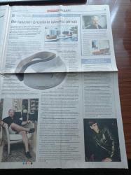 Cumhuriyet Pazar Gazetesi - 21 Ağustos 2011 - Sayı 1326 - Camilere Eli Değen İlk Kadın Makbule Yalkılday Fotoğrafı- Silah Seksiyonu Yeniden Doğdu- Eminem- İlluminati- Melissa Papel- Bulfinch'ten Eski Yunan Ve Roma Mitleri - Dünya Nüfusu Genişleme Oranı - Huzur Değil Konukevi - Ataol Behramoğlu