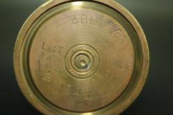 1943   2 DÜNYA SAVAŞI MERMİ KOVANINDAN YAPILMIS ALBAY KALEMLIK  BÖYLESİ YOK BAKMADAN GEÇME  DETAY RESİMLERDE VAR (ALİ KOLİSİ