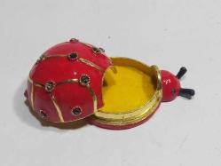 K50---UĞUR BÖCEĞİ ŞEKLİNDE METAL KUTU