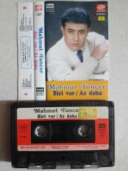 MAHMUT TUNCER BİRİ VAR AZ DAHA KAĞIT BASKI
