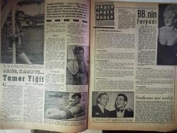 Perde Haftalık Ses Tiyatro ve Sinema Mecmuası Dergisi - 8 Haziran 1964 - Sayı 36 - Fatma Girik - OPON İlaç Reklamı - Soley Göksel - Suphi Kaner - Yüksel Hazar - Yeni Bir Aşk - İbret Aynası - Fatma Girik - Cüneyt Arkın - Özden Çelik - Sadettin Erbil - Ayhan Işık - Nevzat Bilsel - Kim Ne Yaptı ? - Deniz, Kadın ve Tamer Yiğit - Brigitte Bardot - Alain Delon - Frank Sinatra - İlk Aşklar - Türkan Şoray - Elia Kazan - Sophia Loren - Göksel Arsoy - Belgin Doruk - Beny Corniste - Öztürk Serengil - Ahmet Tarık Tekçe - Çolpan İlhan - Filiz Akın - Nejat Saydam - Ahmet Mekin - Sadettin Erbil - Jayne Mansfield - Leyla Sayar - Erol Büyükburç - Türker Akbulut - Saime Sinan - Ses Aleminden Haberler - Fecri Ecioğlu - Sayra Orkan - Sezen Cumhur Önal - Zeki Müren ve alkol - Öztürk Serengil - Südorono İlaç Reklamı - Kazova Kıyafet Reklamı - Tam Takım Dergi - Orta Sayfa Eki Mevcut