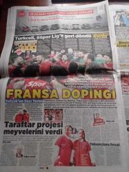 Milliyet Gazetesi - 17 Ekim 2015 - Turkcell Süper Lig'e Geri Döndü - Yeşilçam'da 67 Yıl Memduh Ün Vefat Etti- Fatma Girik - Doğu'nun Kaderi Çocuk Evlilik - Rusların Özrü Tecrübesizlik - Ahmet Davutoğlu PKK'yı Savunmak CHP'ye Mi Kaldı - Kemal Kılıçdaroğlu - Selahattin Demirtaş - Dokumacılar İddianamesi - Karanlıkta Eğitim - Soma Davasına Ciple Geldi - Recep Tayyip Erdoğan - F 16'nın Vurduğu İHA'nın Sahibi Yok - Türksat 4B Uzayda