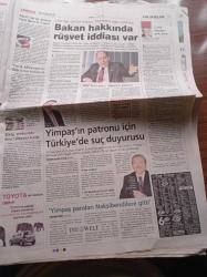 Milliyet Gazetesi - 27 Ekim 2006 - Cumhurbaşkanı Eşlerinin Sırları - Beyaz Saray'a Siyah Aday Kenya Asıllı Barack Obama - Hugo Chavez'e Ankara'dan Destek Geldi - Genel Kurulda Dün 10 Milletvekili Vardı - CHP'den Bakan Kürşat Tüzmen İçin Rüşvet Suçlaması - Haluk Ulusoy İçin 11 Yıl İstendi - Eş Rızası Yoksa Konut Satılmaz