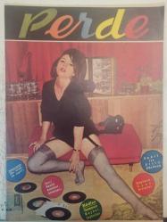 Perde Haftalık Ses Tiyatro ve Sinema Mecmuası Dergisi - 22 Kasım 1965- Sayı:47- Tülin Elgin - Bozuk Düzen Filmi - Belgin Doruk - Ekrem Bora - Müşfik Kenter - Nurhan Nur - Orhan Günşiray - Fikret Hakan - Pervin Par - Nebahat Çehre - Muzaffer Tema - Devlet Devrim - Semiramis Pekkan - Gülsüm Kamu - Yılmaz Güney- Michele Mercier - Mylene Demongeot - Sylvie Vartan - Johnny Hallyday - Nebahat Çehre - Turgut Demirağ - Gülşen Işık - Cüneyt Gökçer - Gürel Ünlüsoy - Aziz Sarıkaya - Necla Ateş - Gönül Yazar - Tülin Elgin - Fikret Hkan - Armağan Şenol - Alberto Cortez - Sadri Alışık - Filiz Akın - Leyla Sayar - Cüneyt Arkın - Elvis Presley - Behiye Aksoy - Perihan Altındağ - Selma Güneri - Nebahat Çehre - Gönül Yazar - Mualla Eken - Müzeyyen Senar - Ahmet Sezgin - Yıldız Tezcan - Nuri Sesigüzel - Nurinnisa Toksöz - Efkan Efekan - Leyla Tunca - Tony Curtis - Ajda Pekkan - Müşfik Kenter fotoğraf ve haberi - Tam Takım Dergi