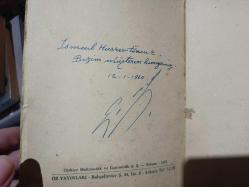 SUYU ARAYAN ADAM (1. BASKI) (YAZARDAN İSMAİL HÜSREV TÖKİN'E ''BİZİM MÜSTEREK HİKAYEMİZ 12.01.1960'' İTHAFLI VE İMZALI)