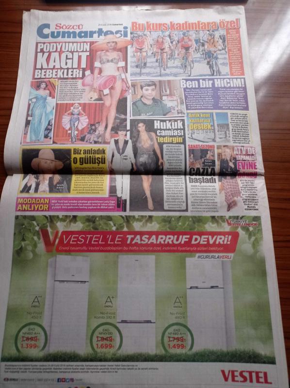 Sözcü Cumartesi Gazetesi 24 Eylül 2016 Şarkıcı Elif Kaya  