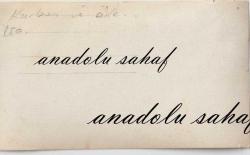 Kurban Bayramı Öncesi Kuzuyla Poz Veren Aile