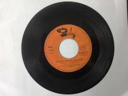 Dalida - Achète-Moi Un Juke Box / La Leçon De Twist - Yabancı 45'lik Plak (ORKESTRA: RAYMOND LEFEVRE)