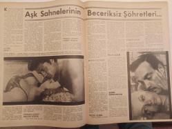 Perde Haftalık Ses Tiyatro ve Sinema Mecmuası Dergisi - 28 Ağustos 1967 - Sayı:35 - Esen Püsküllü - Eyüp Uyanık - Gripin İlaç Reklamı - Pertev Saç Spreyi Reklamı - Melkom Devletyan - Figen Say - Erol Büyükburç - Sophia Loren - Frank Sinatra - Richard Johnson - Fikret Hakan - Pervin Par - Mete Mert - Tülin Elgin - Şirin Devrim - Murat Soydan - Yılmaz Güney - Haldun Dormen - Turgut Demirağ - Mine Mutlu - Gökçen Kaynatan - Yurdaer Doğulu - Yılmaz Güney - Fikret Hakan - Türkan Şoray - Belgin Doruk - Hülya Koçyiğit - Selda Alkor - Sadri Alışık - Cüneyt Arkın - Sevda Alpay - Mualla Mukadder - Yıldırım Çınar - Muzaffer Çağlar - Mete Has - Fezzal Has -Gül Yolaç - Sylva Koscina - Elke Sommer - Richard Johnson - Viviane Ventura - Opon İlaç Reklamı - Pertev Krem Reklamı - Tam Takım Dergi