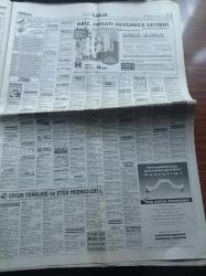 Milliyet Gazetesi - 4 Şubat 2002 - Üç Türk Küreselleşti - DSP Milletvekili Tayyibe Gülek - İşkadını Tulu Gümüştekin - Yönetici Elif Bilgi - Uzanlar Dünyanın Dilinde - Aykut Barka -  Adım Adım Davos- İran'ın Nükleer Tehdidi - İsmail Cem