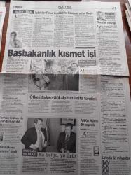 Milliyet Gazetesi - 27 Mayıs 2001 - Kamu Emekçileri Sendikaları Konfederasyonu Eyleminde 500 Gözaltı - 6 CASA'mız Kardeş Pakistan'a - Kemal Derviş Form Tutuyor - Anka Ajansı 30 Yaşında- Devlet Bahçeli Başbakanlık Kısmet İşi - Sağlık Bakanı Osman Durmuş - Tebrikler Fenerbahçe Teşekkürler Galatasaray Aslan Hagi