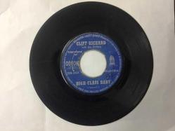 Cliff Richard & The Drifters – My Feet Hit The Ground / High Class Baby - Yabancı 45'lik Plak