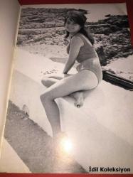 Modernes Journal - Pariser Sex , Charme unt Witz - Hamburg - Hollywood - Paris - Paris Nr. 25 - 1 Januar 1961 - Presse Buch W. Hermann - Almanca Magazin , Moda Dergisi (Pascale and Daniel Gelin - Dany Saval - Jane Fonda - Maggie Pierce - Sophie Daumler - Sophia Lorens - Linda Cherney - Nicoe Mirels - Bernadette Laffont)