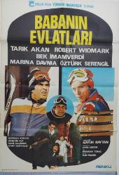 ESKİ DÖNEM BABANIN EVLATLARI-TARIK AKAN-ROBERT WIDMARK-ÖZTÜRK SERENGİL ORİJİNAL SİNEMA AFİŞİ ÇOK NADİRDİR
