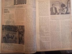 Artist Haftalık Ses Tiyatro ve Sinema Mecmuası Dergisi - 11 Mayıs 1961 - Sayı:42 - Muhterem Nur - Mine Soley - Göksel Arsoy - Sylvia Penses - Mahir Özerdem - Orhan Kuyucaklı - Senih Orkan - Lale Oraloğlu - Lale Belkıs - Erol Keskin - Kenan Pars - Muzaffer Tema - Leyla Sayar - Zeki Müren - Ayhan Işık - Feridün Karakaya - Muhterem Nur - Lale Oraloğlu - Efgan Efekan - Turgut Özatay - Orhan Kuyucaklı - Pervin Par - Vecdi Benderli - Lale Oraloğlu - Abdurrahman Palay - Türkan Şoray - Ahmet Mekin - Evrim Fer - Ayfer Feray - Burt Lancaster - Kirk Douglas - Lawrense Olivier - Ahmet Tarık Tekçe - Muhterem Nur - Öztürk Serengil - Sylvia Penses fotoğraf ve haberi - Tam Takım Dergi
